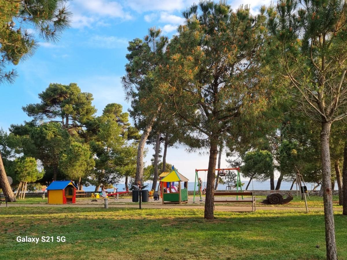 Apartment Rivarela Blu - Newly Renovated And Top Location Near Sea Novigrad Istria Exterior foto